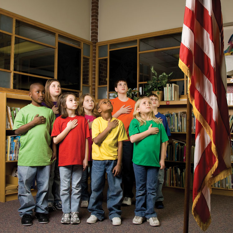 kids pledging allegiance to flag 