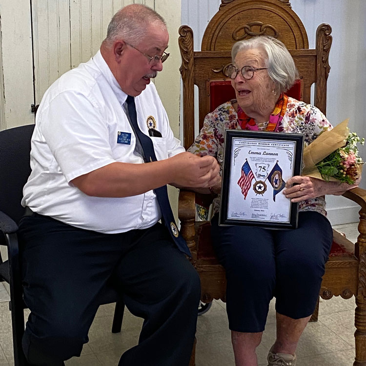 Recognizing an Auxiliary Member’s Loyalty